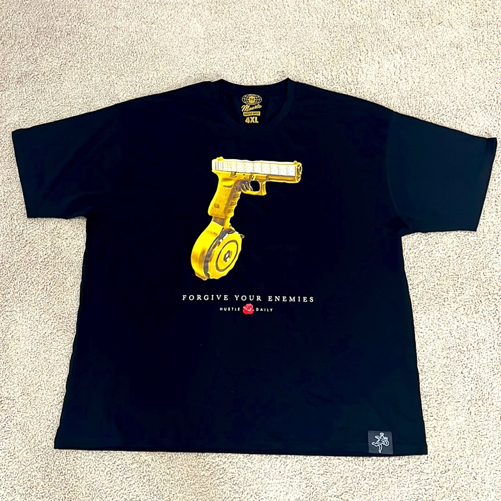 Hasta Muerte drum mag block tee